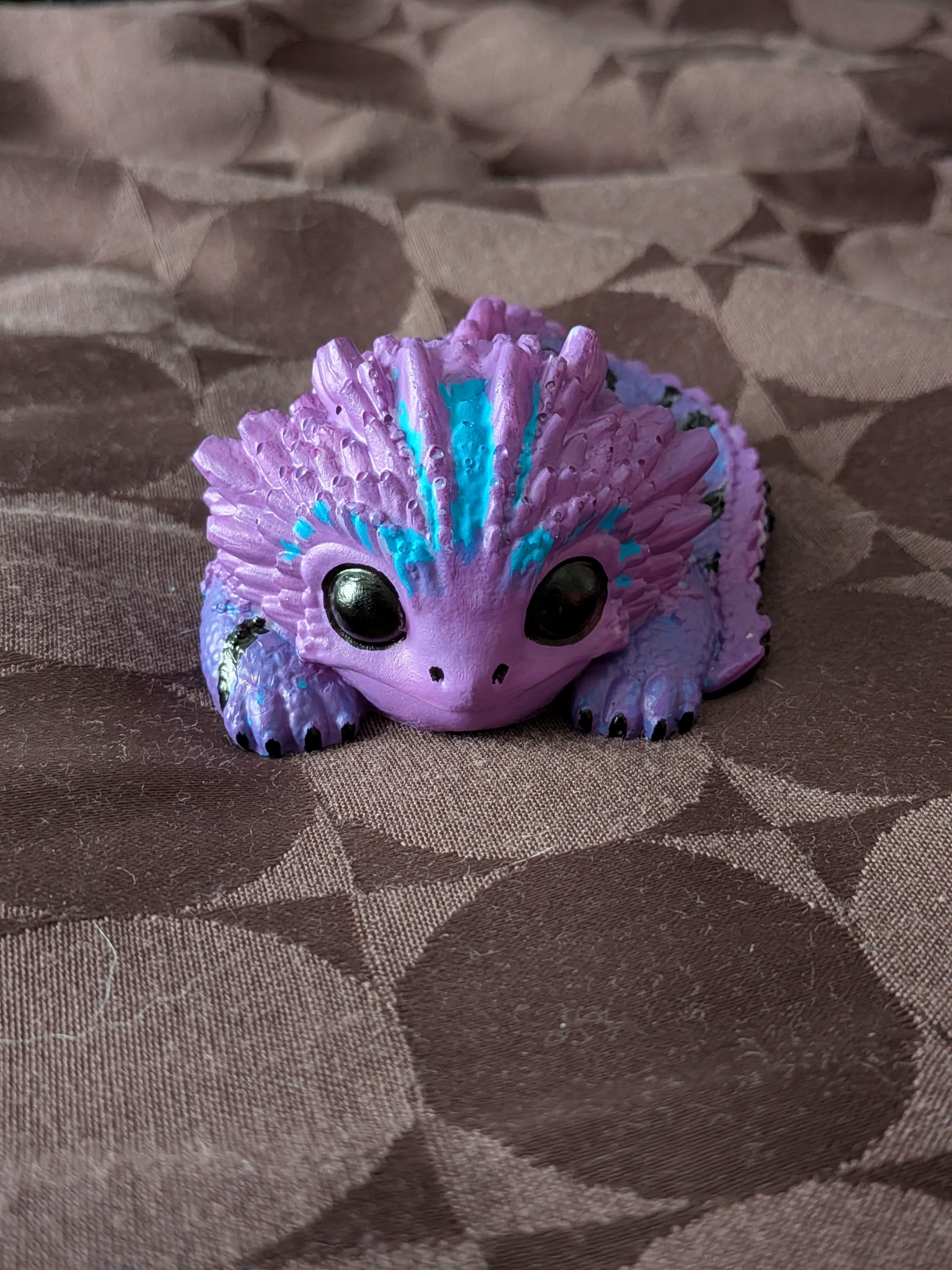 Purple resin salamander