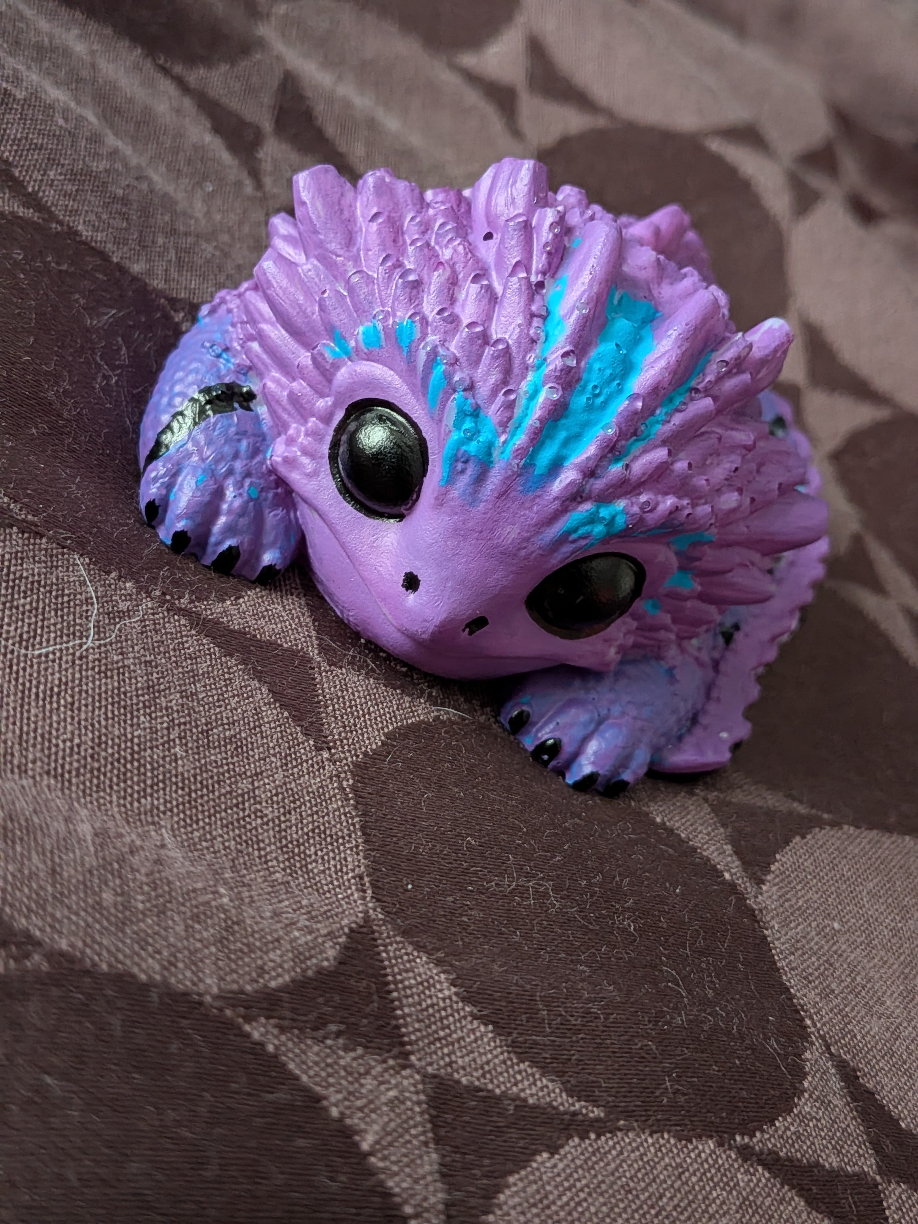Purple resin salamander